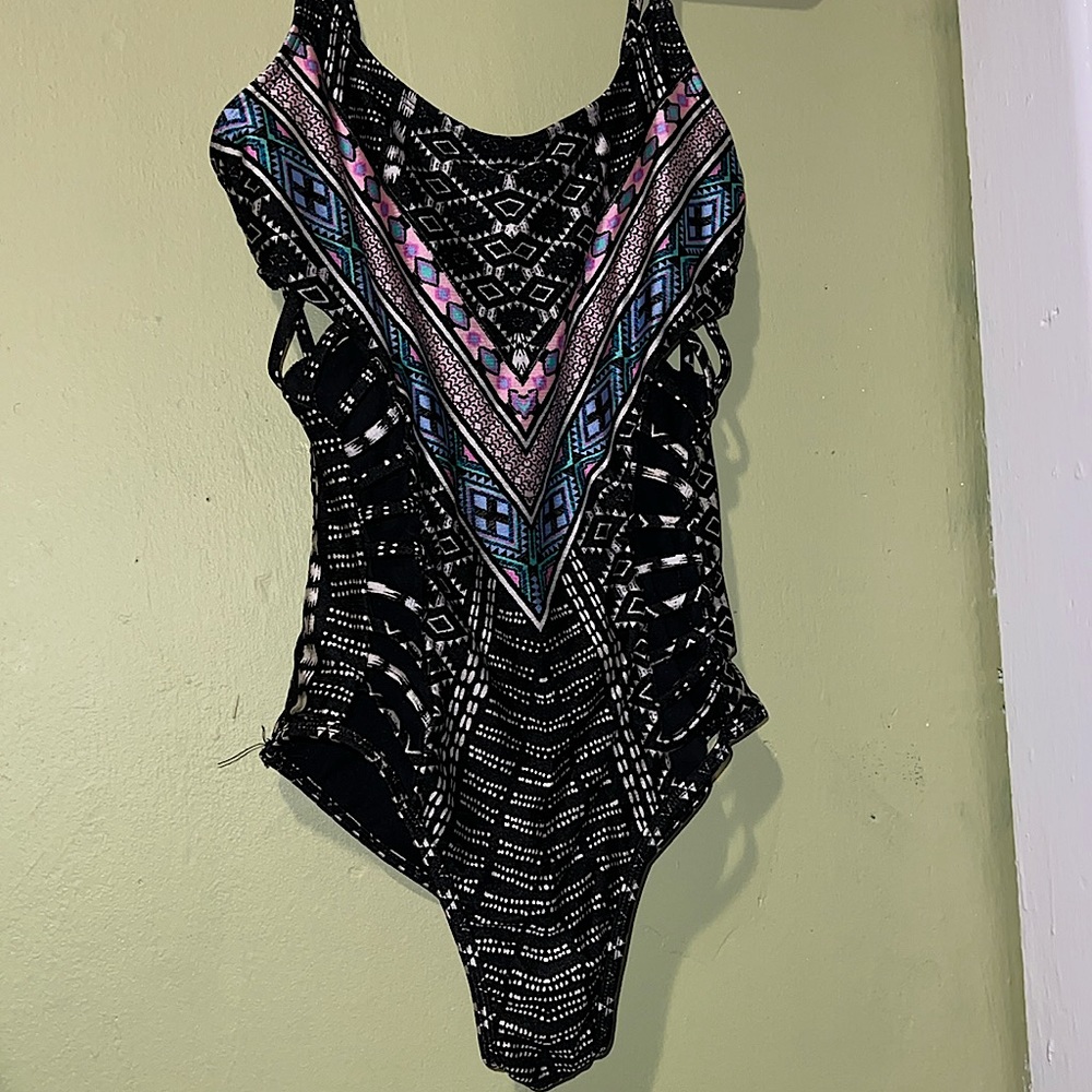 One piece cutout bathing suit